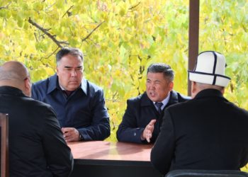 Баткен жана Согди облустарынын башчылары жолугушту. Кандай чечимдер кабыл алынды?