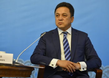 Парламенттик шайлоо. Аалы Карашев жарышка катышуудан баш тартты