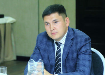 Бишкекте «Ордо» партиясынын лидери дайынсыз болуп жатат