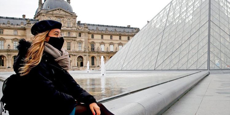 Акыркы суткада 54 адамдан коронавирус аныкталып, 2 киши каза болду. Статистика