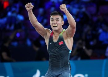 Азамат! Эрназар Акматалиев Дүйнө чемпиону болду