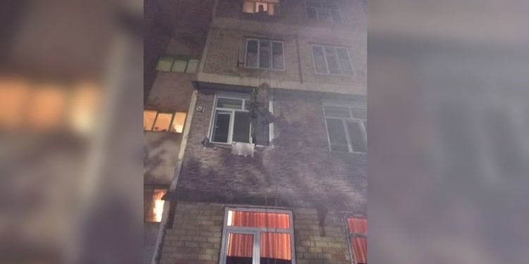 Ошто 15 жаштагы өспүрүм катуу уктап калгандыктан апасы куткаруучуларды чакырган