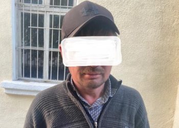 Ошто аялынын көңүлүн алайын деген «романтик» милицияга түшүп, чыгымды жапты