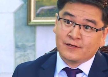 Али Токтакунов: «Булар таң атканча ар кандай сүрөттү тартып, добуштарды ар кандай кылып өзгөртүп атат»