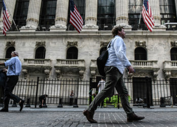 Америкага кирүүнүн жаңы эрежелери жарыяланды