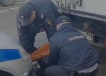 Орусияда полиция тарабынан Кыргыз жаранынын сабалышы. Элчилик министрликке нота жөнөттү
