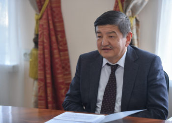 Акылбек Жапаров жумушчу сапары менен Орусияга кетти