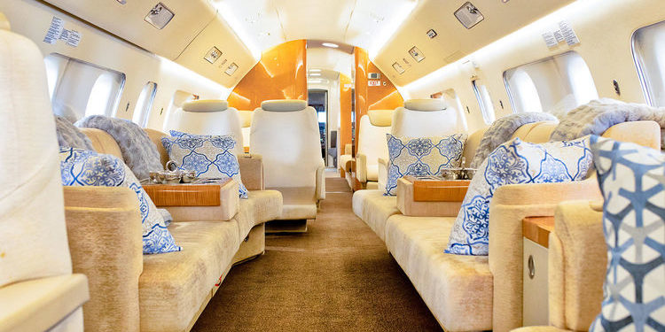 Садыр Жапаров жалдаган менчик учак канча турат жана бортунун көрүнүшү кандай?