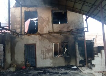 Жалал-Абадда 2 кабаттуу тамактануучу жай толугу менен күйүп кетти