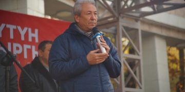 «Мадумаров ууруларды ээрчитип алып жүрөт». Мындай сөзгө өзү эмне деди?