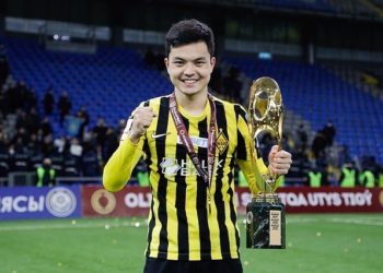 Кыргызстандык футболчу Гүлжигит Алыкулов Казакстан кубогуна ээ болду