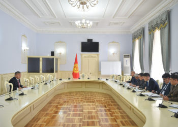 Кыргыз-казак чек арасына жакын жайгашкан өткөрмө пункттары салык кызматынын башкаруусуна өткөрүлөт