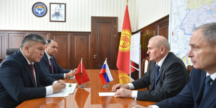 Министрлер кабинетинин төрагасынын биринчи орун басары Орусиянын элчисин кабыл алды