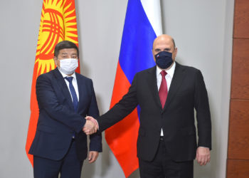 Жапаров Мишустинге жолугуп, бийлик «жакыр» өлкө синдромунан баш тартып жатканын айтты