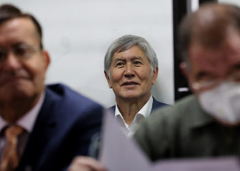 Алмазбек Атамбаев дагы соттук отурумга катышуудан баш тартты