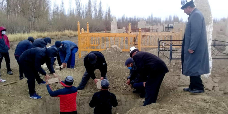 Чүйдөгү жол кырсыкта каза болгон «Түндүк электр» ишканасынын кызматкерлери жерге берилди