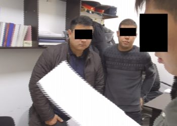 Пара талап кылууга шектелип Аламүдүн РИИБдин тергөөчүлөрү кармалды (видео)