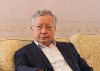 Юрист: «Ички иштер министрлиги Жаныш Бакиевге сот тарабынан ажыратылган наамын кайтарып берди»