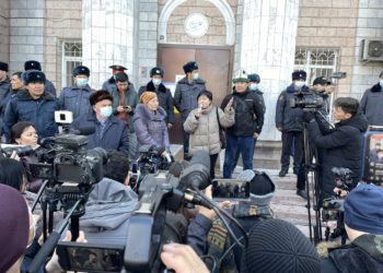 Клара Сооронкулова: «Кечээги окуя мамлекетке чоң доо кетирди»