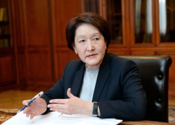 Садыр Жапаров БШКнын төрайымы жөнүндө: «Мен да эл сыяктуу жаман көрчүмүн. Бирок кеп төрайымда эмес экен»