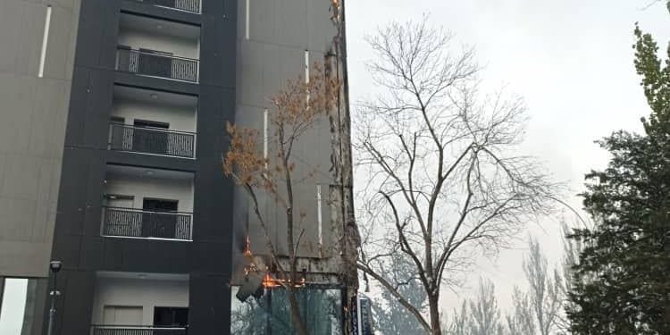 Бишкектеги «Novotel» мейманканасы өрттөнүп жатат