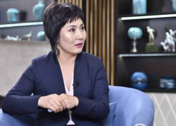 Казакстандык психолог аялдарга бир учурда эки күйөөлүү болууга кеңеш берди