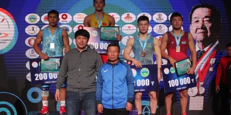 Казакстанда өткөн эл аралык турнирде Кыргызстандын грек-рим күрөшү боюнча курама командасы 7 медаль утту