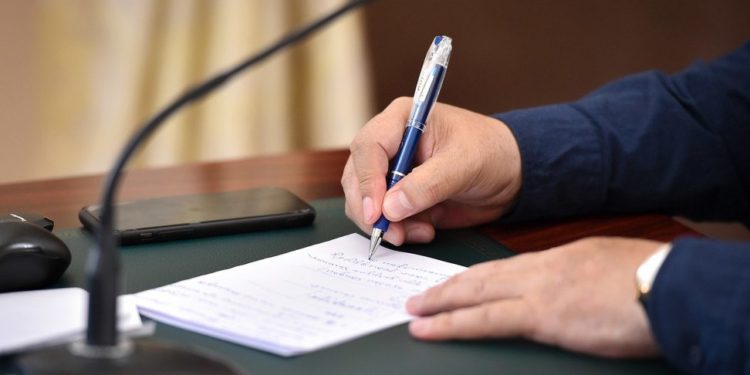 Курсанбек Бекташов УКМКнын Чек ара кызматынын директорунун биринчи орун басары кызматынан бошотулду