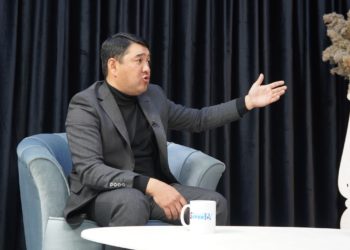 Бактыбек Калмаматов: «Көз көрүнөө эле шайлоочулардын тең жарымынын добушун кыркып койду»