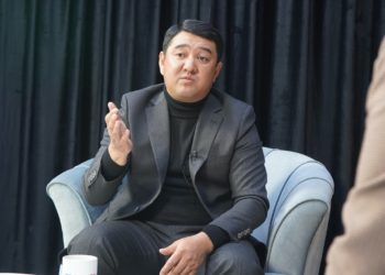 Калмаматов: «Президент шайлоонун жыйынтыгын жокко чыгарып, кайра шайлоо күнүн белгилеп бериши керек»