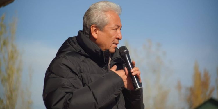 Мадумаров: «Канча жолу жер карадык, канча жолу уят болдук?»