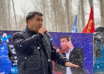 Жанар Акаев: “Бийликке эмес, элге кызмат кылаарыбызды далилдедик”
