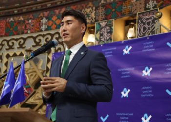 Чынгыз Айдарбеков: “Кылыч кынында жата берсе бара-бара мокойт”