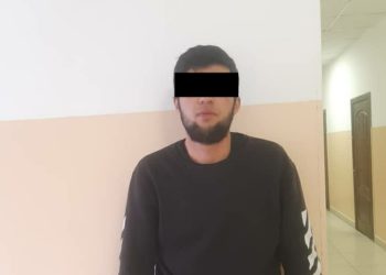 Түндө «Ош базарга» жакын аймакта 12 жаштагы кыз тонолду. Кылмышка шектүү кармалды