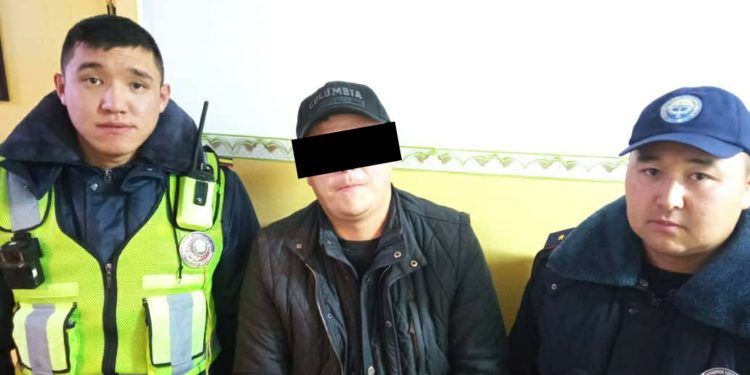 Бишкектин тургуну соода борбордун алдында турган унаасын таппай калган. Кылмышка шектүү кармалды