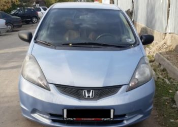 Бишкекте 28 жаштагы кыз унаасы менен жүргүнчүнү сүзүп, из жашырып кеткен