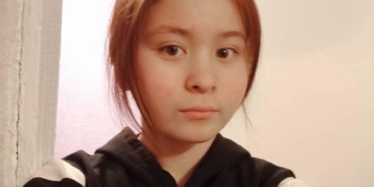 Бишкекте 13 жаштагы Адинай Жаныбекова изделип жатат. Ал 3 күндөн бери дайынсыз