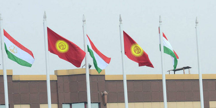 Кыргыз-тажик чек арасындагы абал туруктуу, түн тынч өттү