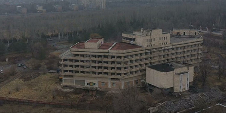 «Ысык-Көл» мейманканасынын ордуна административдик комплекс куруу чечими кабыл алынды