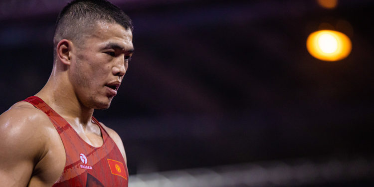 Олимпиаданын эки жолку чемпиону Роман Власов Акжол Махмудовду беттешке чакырды (видео)