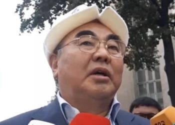 Мурдагы президент Аскар Акаевдин Кыргызстанга келишинин себеби маалым болду