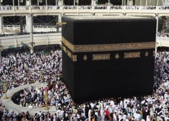 «Спутник V» вакцинасы менен эмделгендер Сауд Арабияга ажылыкка барса болот