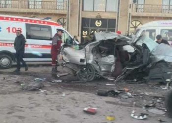 Бишкектеги 3 унаанын катышуусундагы жол кырсыкта 1 адам көз жумуп, экөө жараат алды