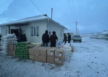 Памирлик кыргыздарга президенттин атынан жардам берилди