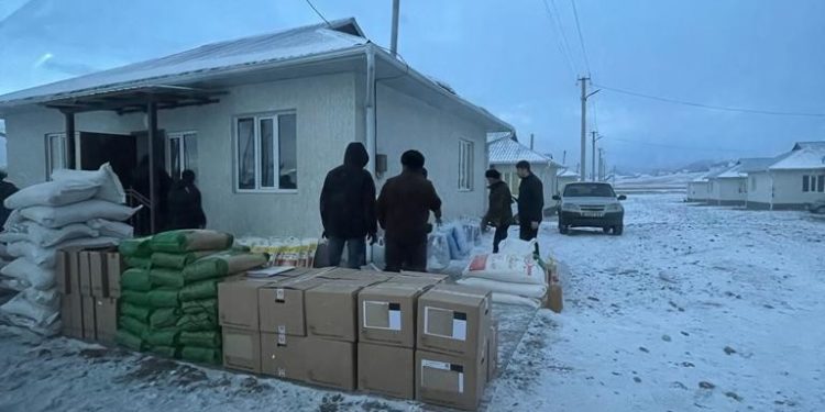 Памирлик кыргыздарга президенттин атынан жардам берилди
