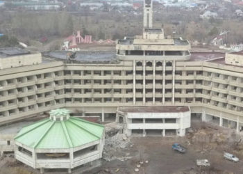 «Ысык-Көл» мейманканасынын бузулушу. Президенттин маалымат катчысы Мадумаровго жооп кайтарды