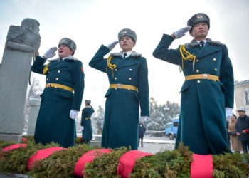 Бишкекте Жусуп Абдрахмановду эскерүү митинг-реквиеми өттү