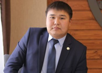 Бишкек шаардык кеңешинин депутаты Ильгиз Сарылдык уулу мандатын тапшырды