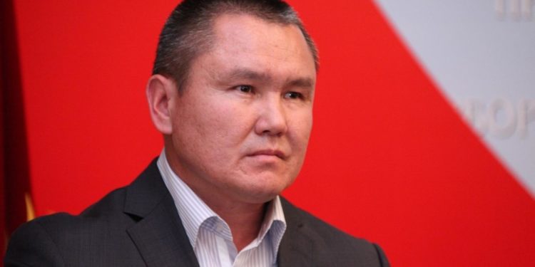 Жогорку Кеңеш Бакытбек Жетигеновду бошотуу боюнча комиссиянын чечимин колдоду