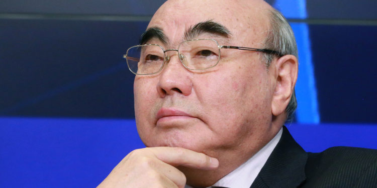 Адвокат Аскар Акаевге козголгон кылмыш иши токтотула электигин билдирди